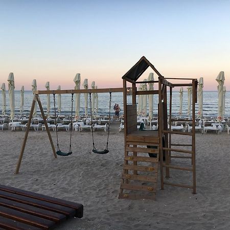 Ely Residence Mamaia Kültér fotó